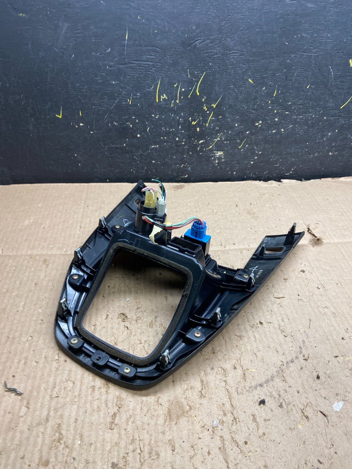 1999 to 2003 Lexus RX300 dash Console Center Shifter Floor Bezel OEM Y7869 DG3