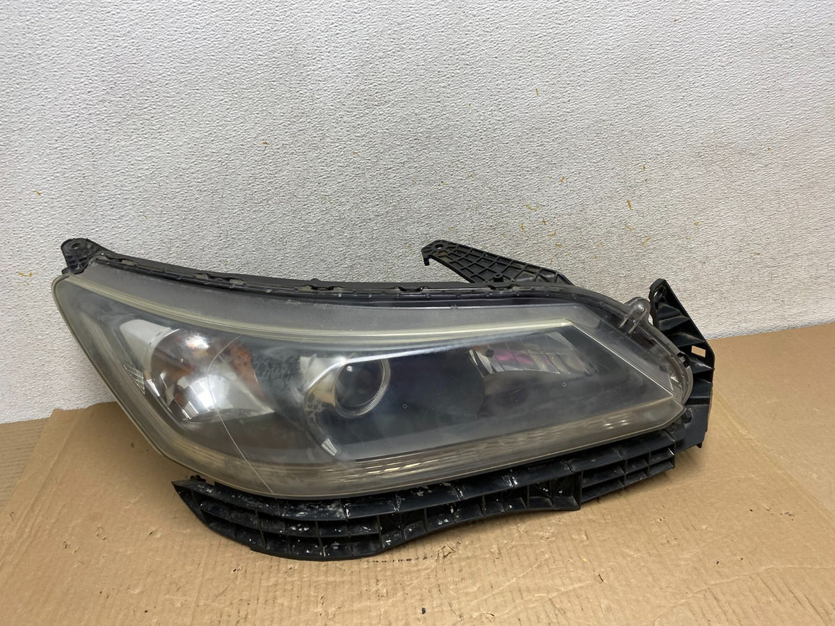 2013 to 2015 Honda Accord Sedan Headlight Right Passenger RH Side AI1279 DW0