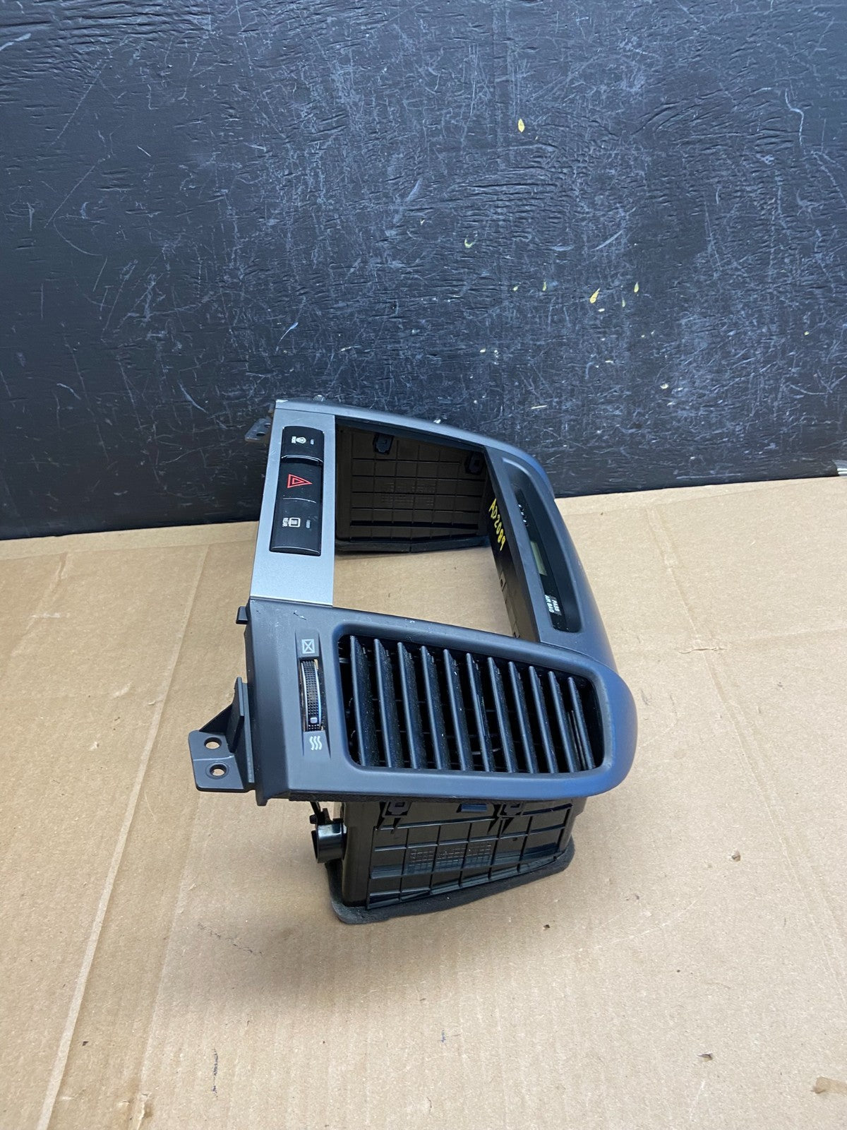 2007 to 2009 Hyundai Santa Fe Center Dashboard Radio Bezel Trim AD2089 DG2