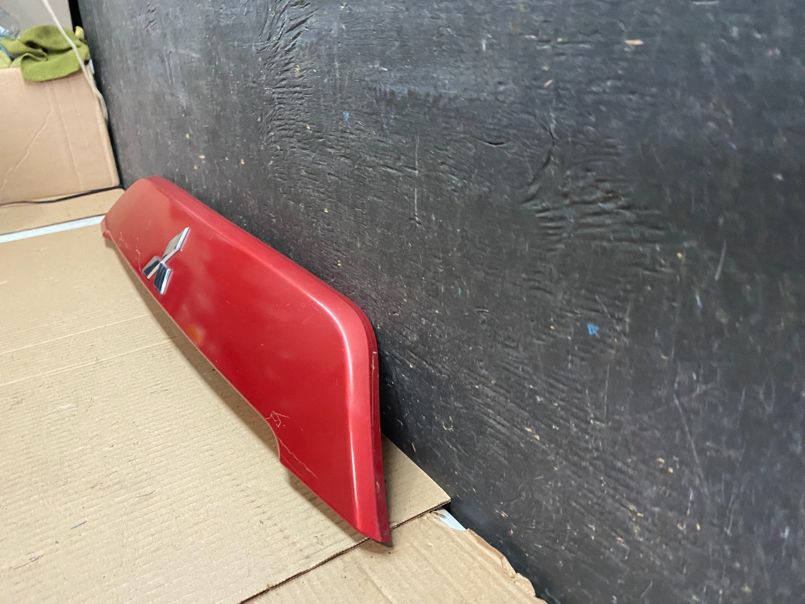 2007 to 2013 Mitsubishi Outlander Rear Hatch Tailgate Trim Molding Q3116 DG1