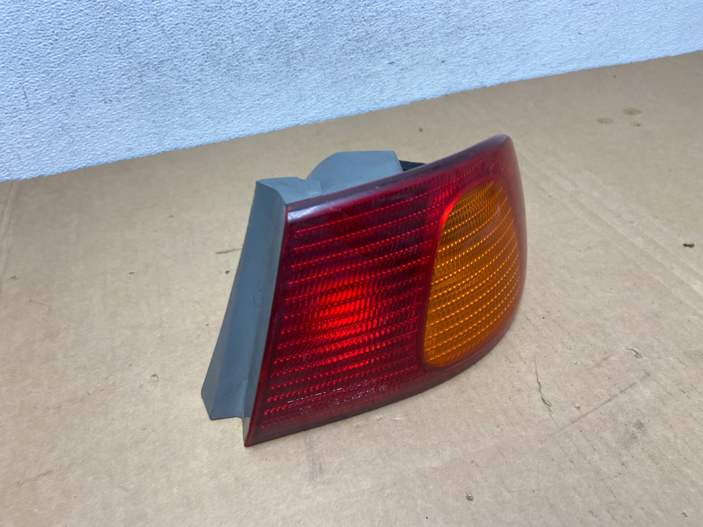 1998 1999 2000 Toyota Corolla Right Passenger Side Tail light AD2608 LK2