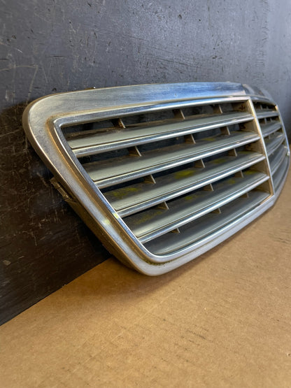 2001 to 2004 Mercedes C-Class C230 C320 C350 Front Upper Grill Grille AD0131 DG2