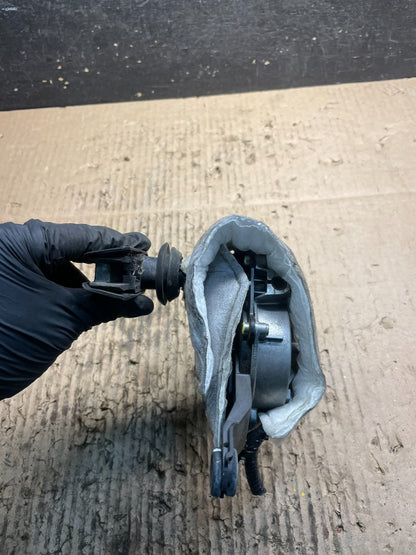 2013-2016 Nissan Pathfinder Back Door Rear Wiper Motor Wiper Blade u9167 DG3