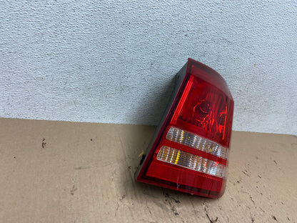 2009 2010 2011 Dodge Journey Right Passenger Side Tail Light AE8842 LK2