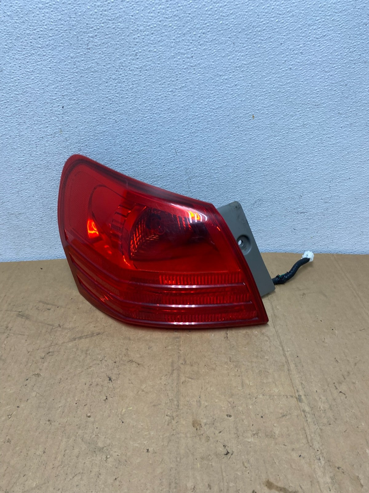 2008 to 2015 Nissan Rogue Left Driver Lh Side Tail Light AD1213 DW0