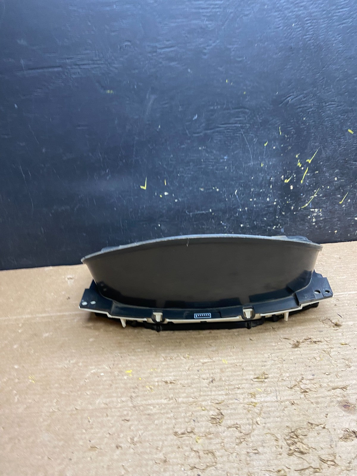 2004 to 2007 Chevrolet Express Speedometer Cluster Gauge OEM W3426 DG3
