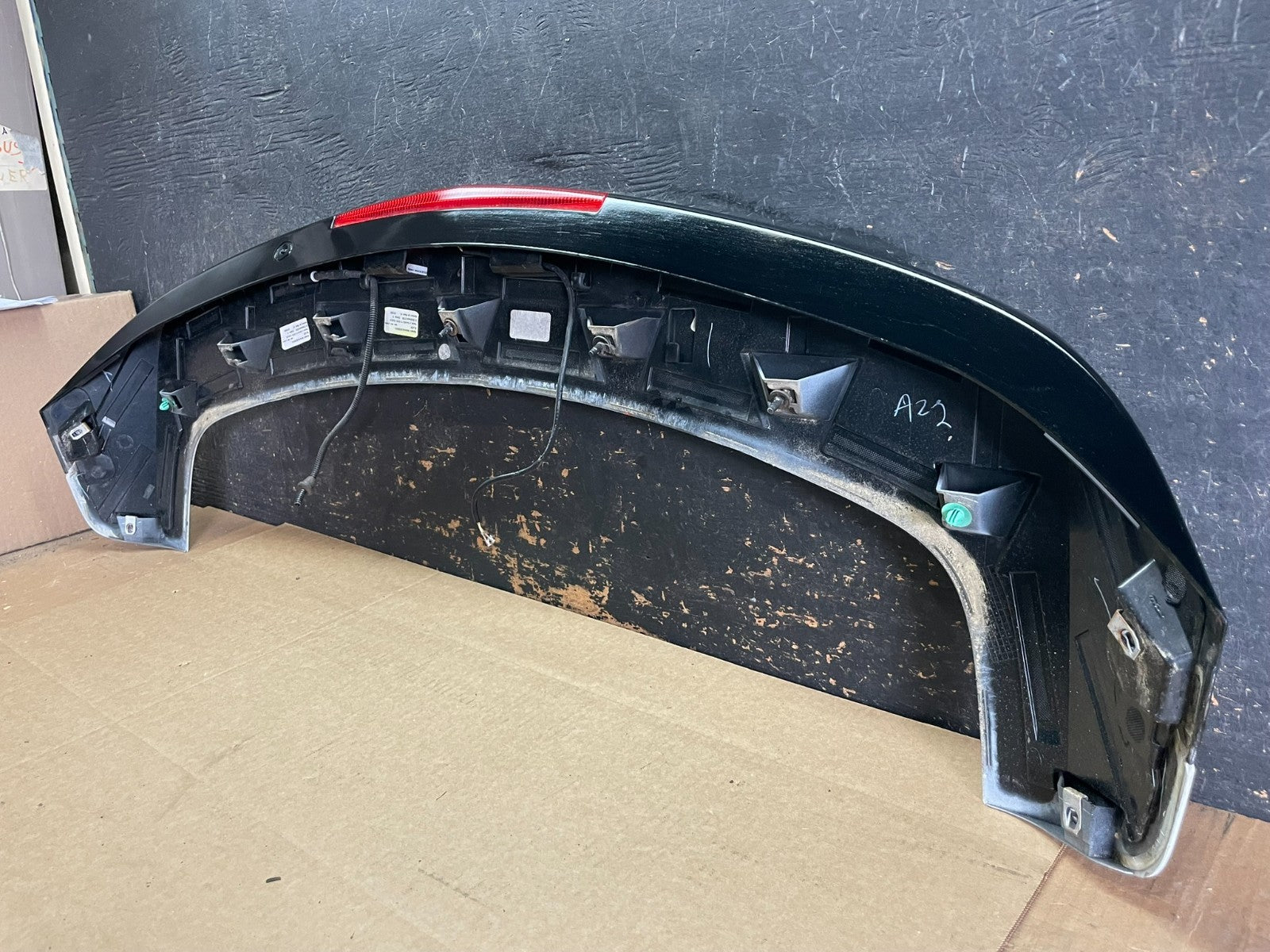 2010-2016 Cadillac Srx Upper Rear Spoiler Wing Brake Light Oem aa8946 DG8