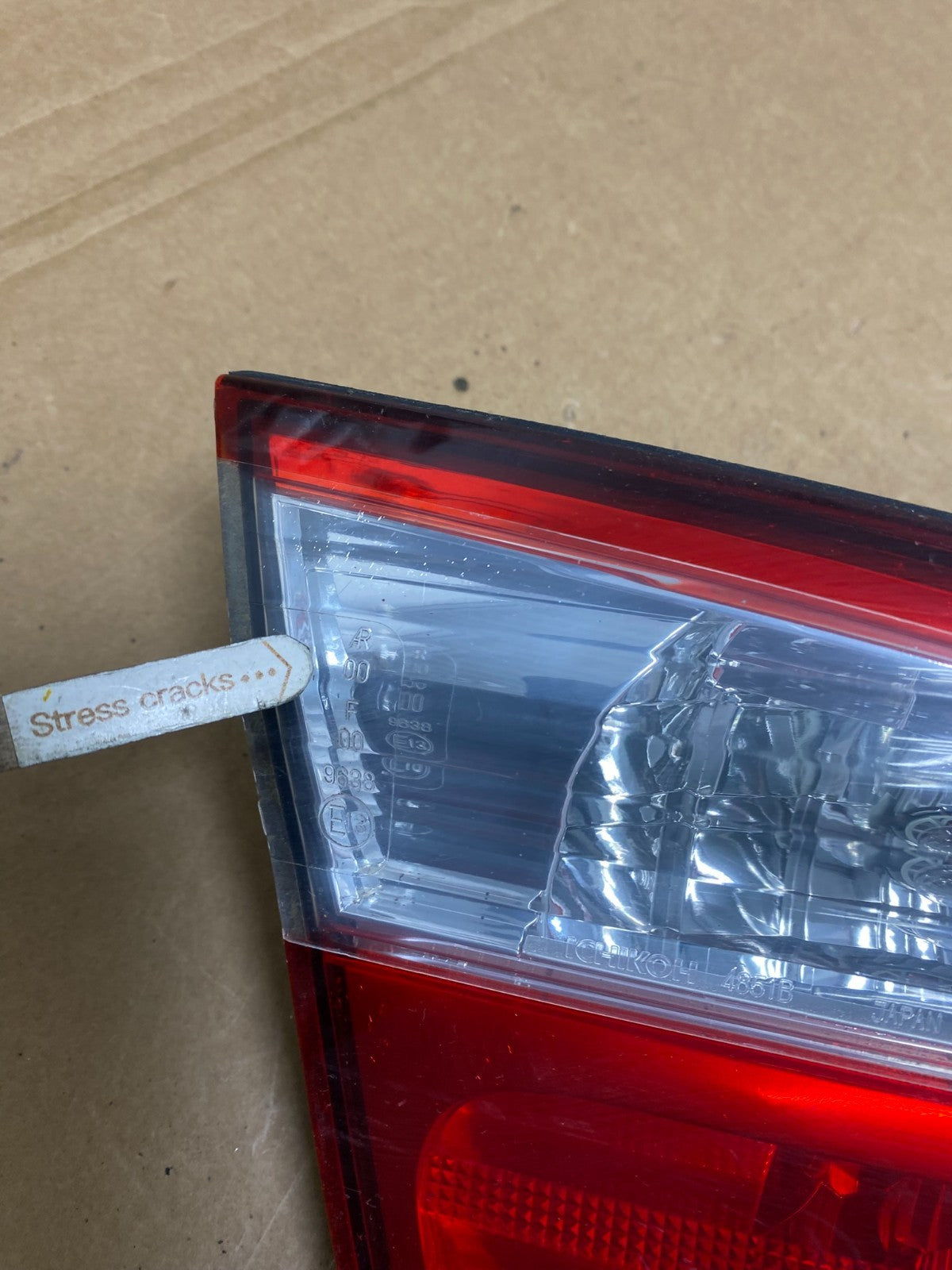 2000-2001 Infiniti i30 Left Driver Lh Side Tail Light Inner Oem V5196 DG5