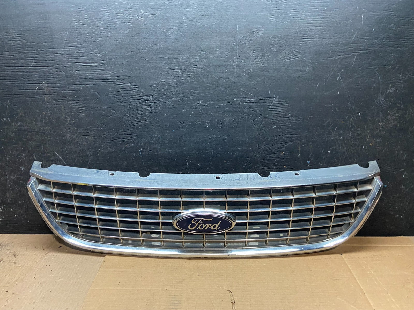 2004 to 2007 Ford Freestar Front Grill Grille 3F23-17K945 H7152 OEM0