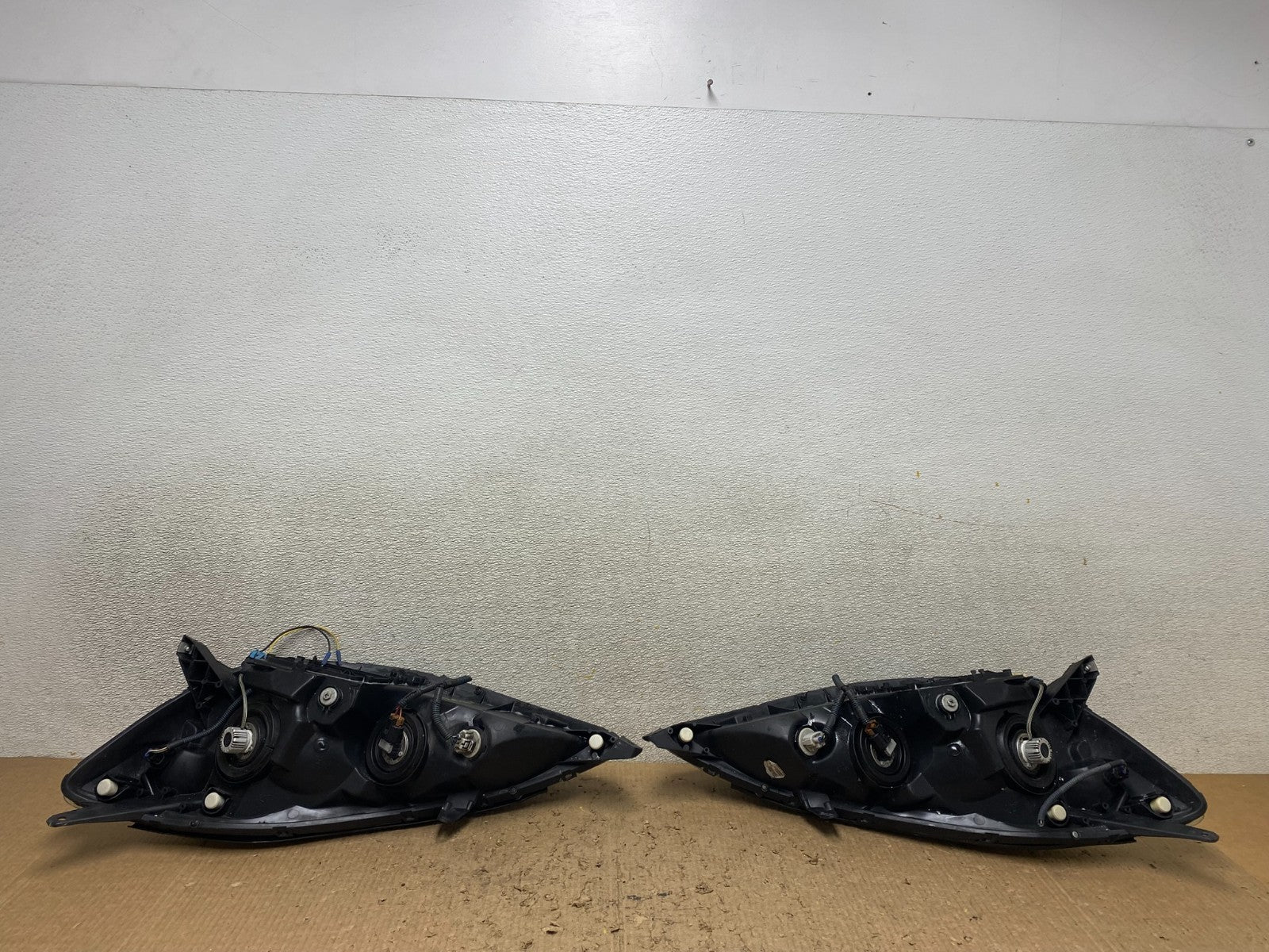 2006 to 2010 Toyota Sienna Left+Right Side Set Headlights Halogen W8331 DW13