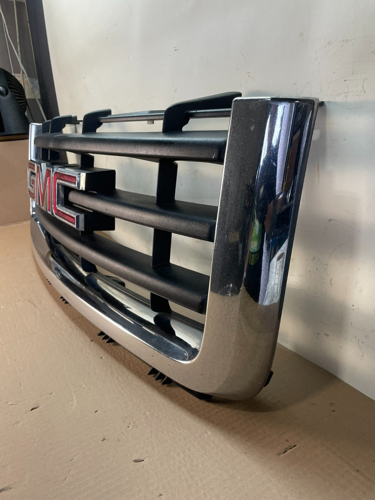 2007 to 2013 GMC Sierra 1500 Front Upper Chrome Grill Grille AG7671 DG1