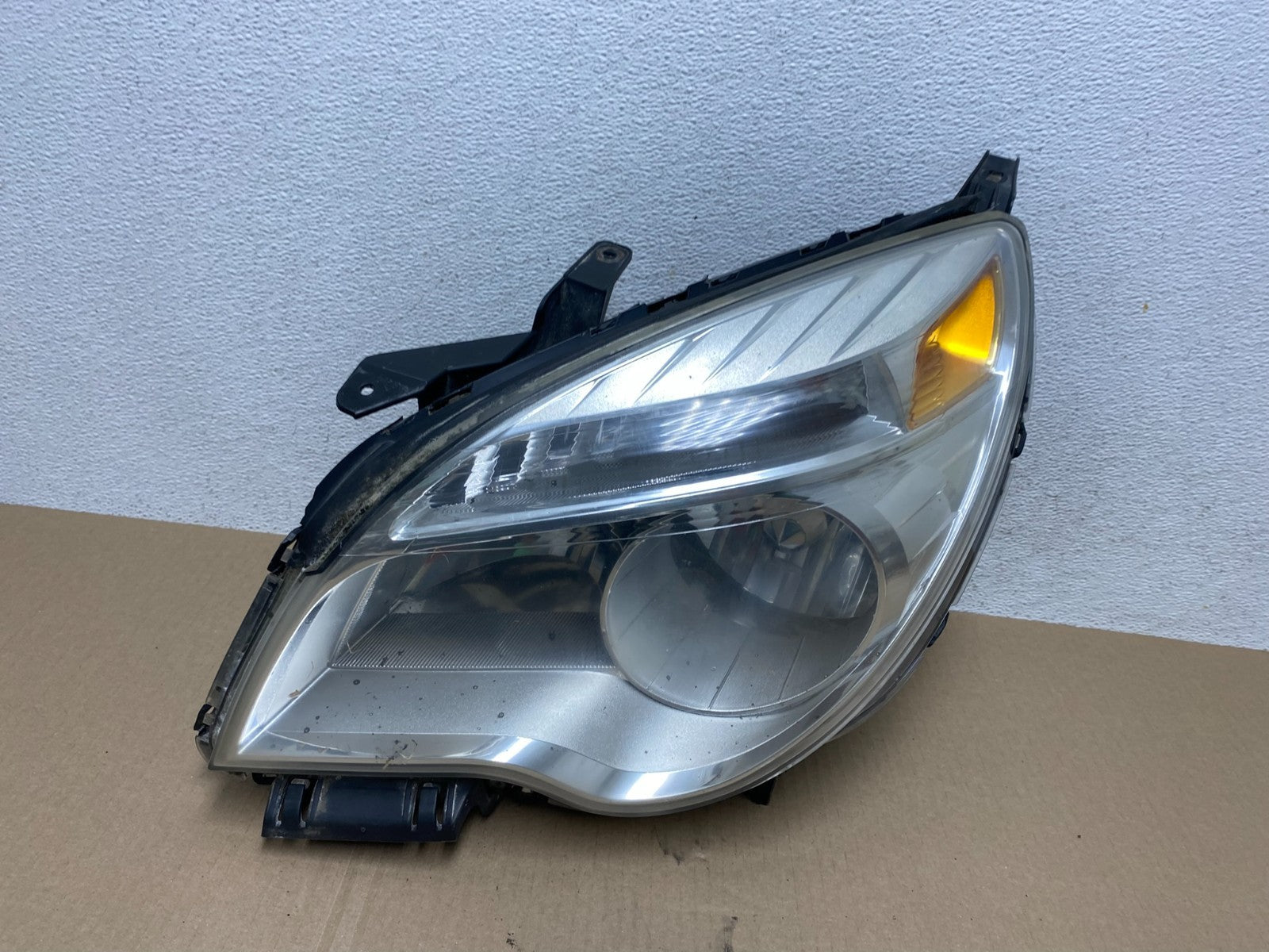 2010-2015 Chevrolet Equinox Halogen Headlight Left Driver LH Side AE6905 DW0