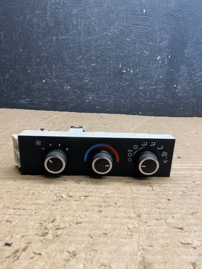 2008-2010 Chevrolet Express 1500 2500 3500 Climate Control Panel AF2385 DG0