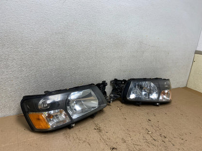 2003 2004 Subaru Forester Left+Right Headlights Halogen W3745 DW2