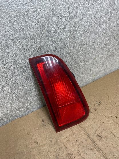 2003 - 2006 Lincoln Navigator Left Driver Lh Side Tail Light Inner V4535 DW2