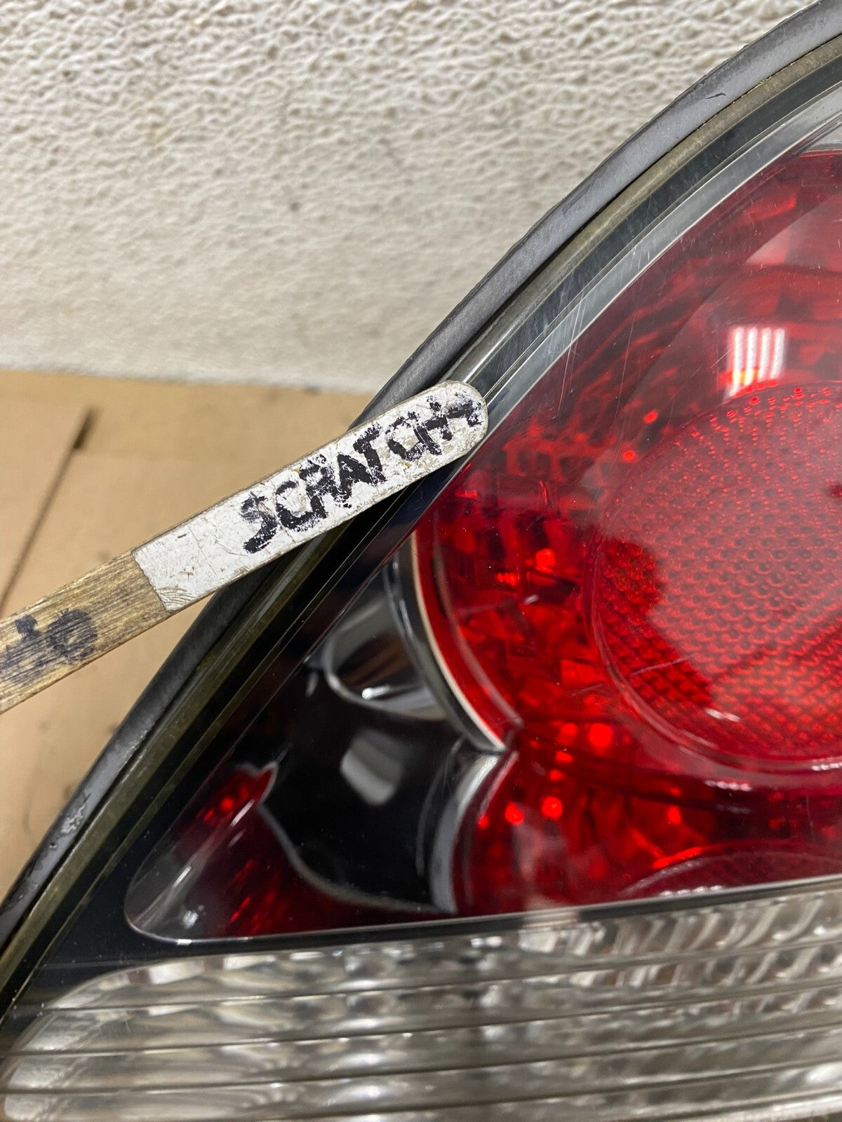 2000-2003 Lexus RX300 Right Passenger Side Rear Inner Tail Light Oem C9926 DG14