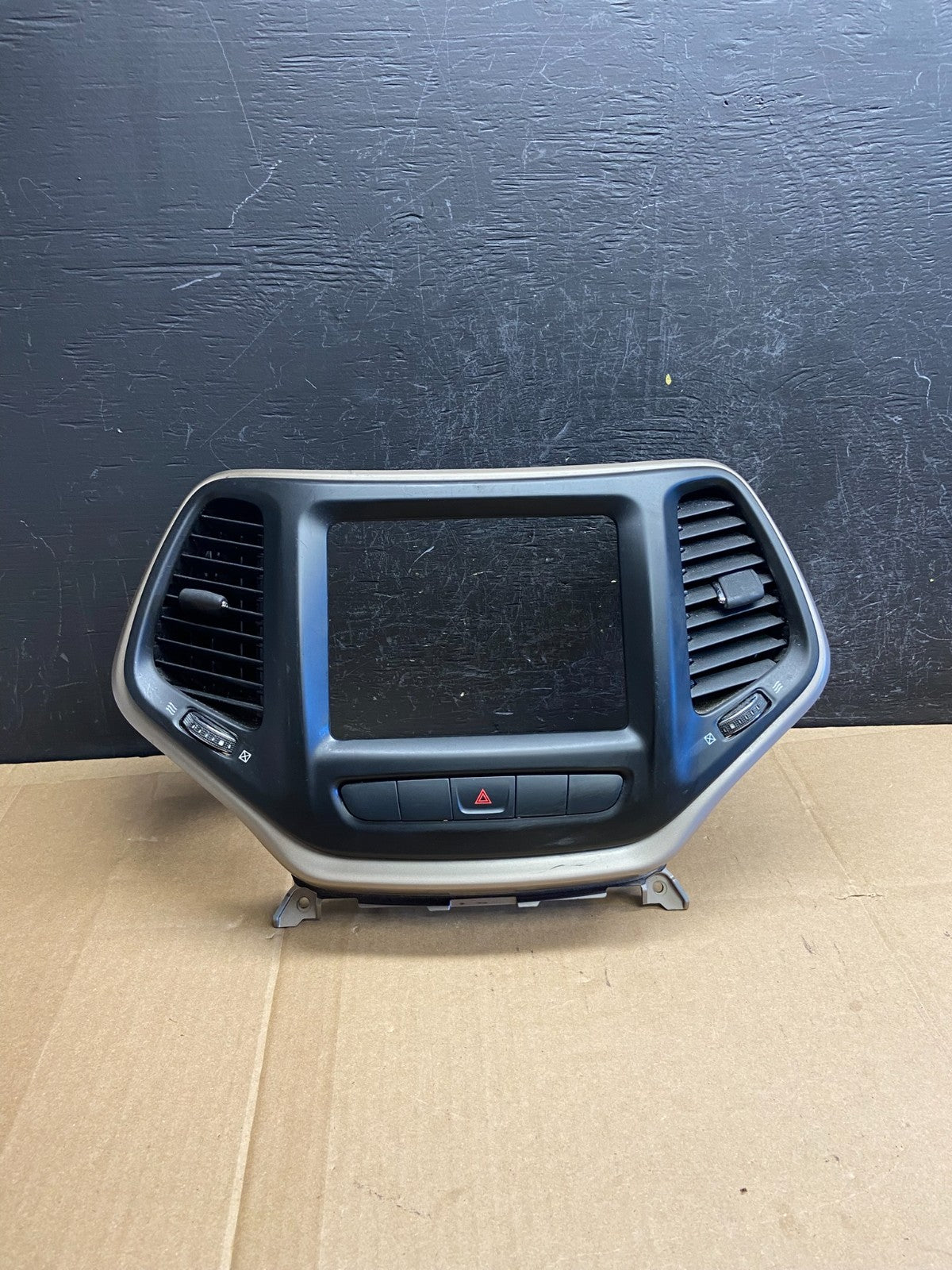2014 to 2020 Jeep Cherokee Center Radio Climate Control Vent Bezel ad2076 DG0
