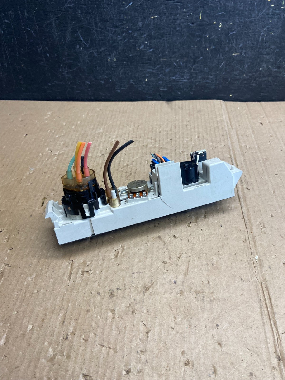 2001 - 2007 GMC Chevrolet Express 1500 Climate Control A/C AE4003 DG4