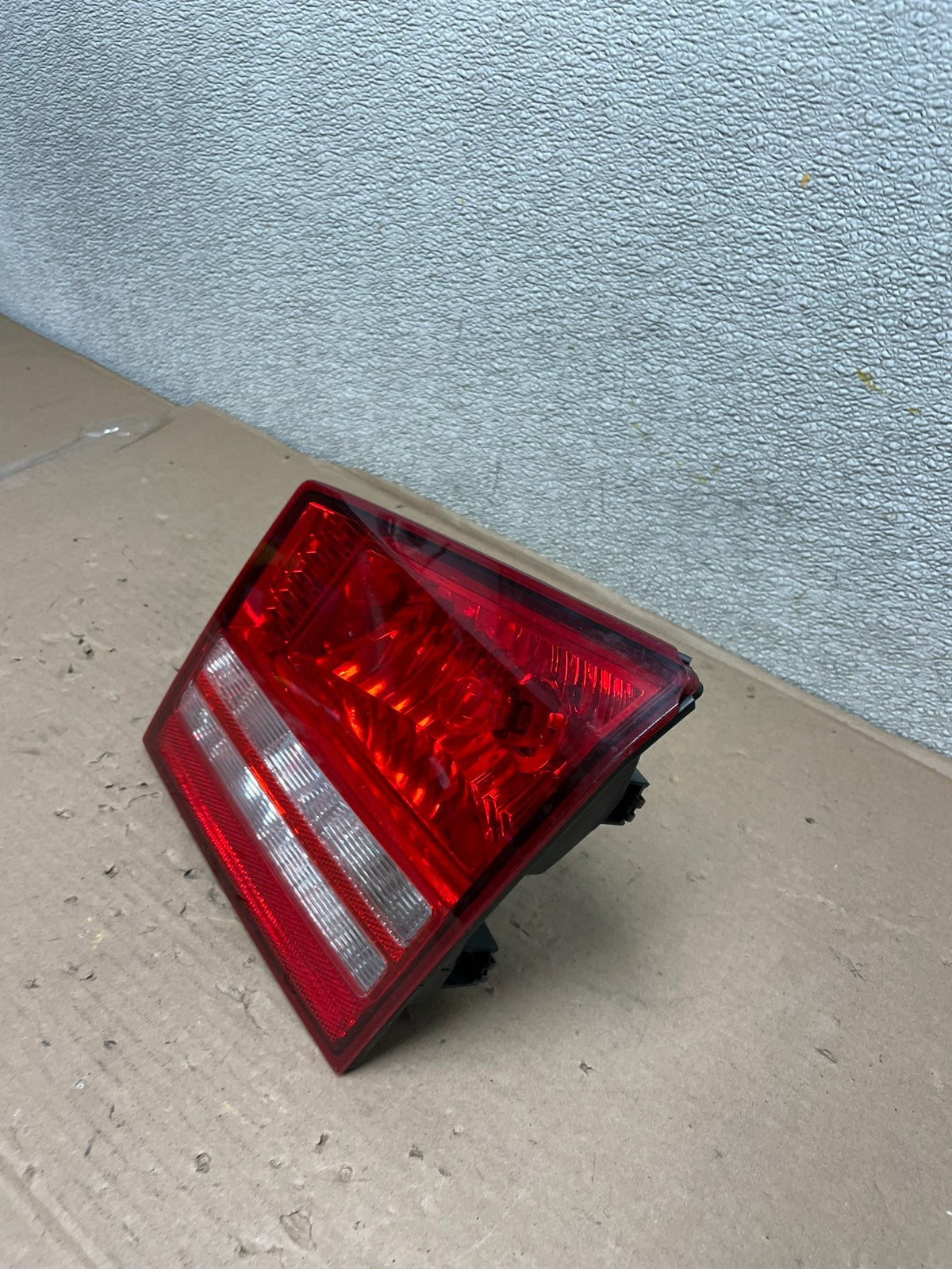 NO LED 2009-2011 Dodge Journey Right Passenger side Tail Light Inner AB0060 LK1