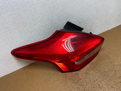 2015 to 2018 Ford Focus Tail Light Hatchback Left Driver LH Side AE1345 LK2