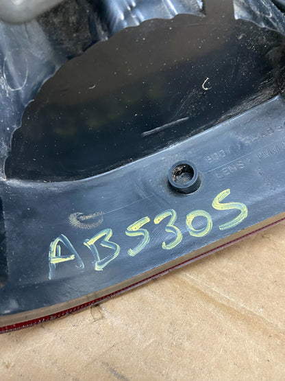 2001 2002 2003 2004 Mazda Tribute Right Passenger Rh Tail Light OEM AB5305 LK8