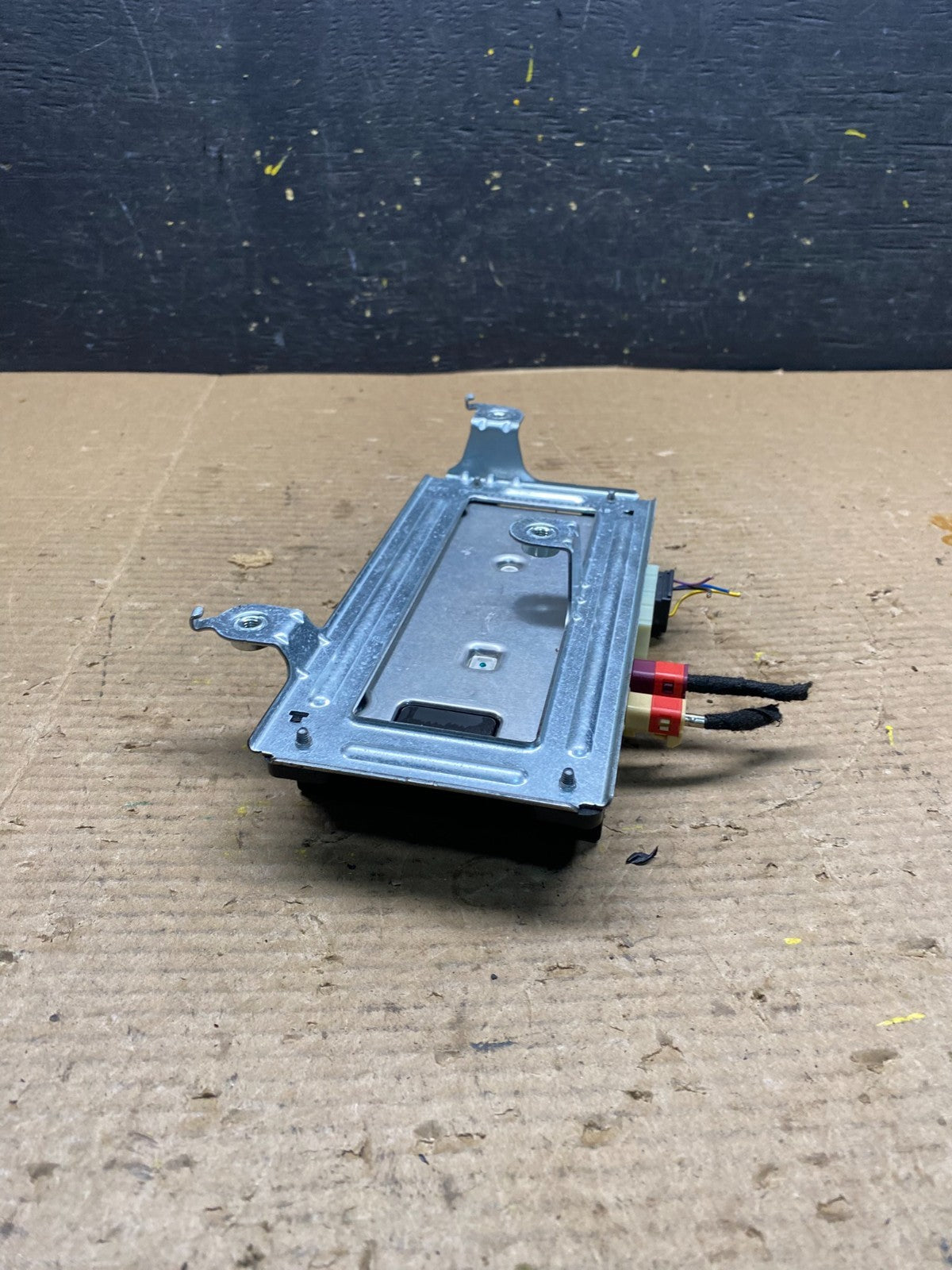 2017 to 2020 Ford Fusion Communication Telematic Control Module r2591 DG2
