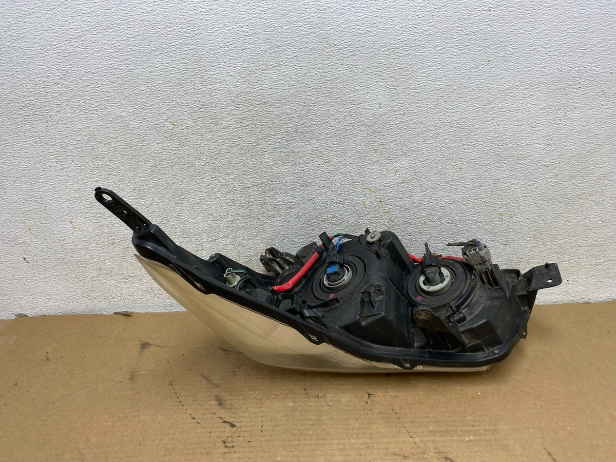 2014 to 2016 Subaru Forester Right Passenger Headlight Halogen AH4225 DW6