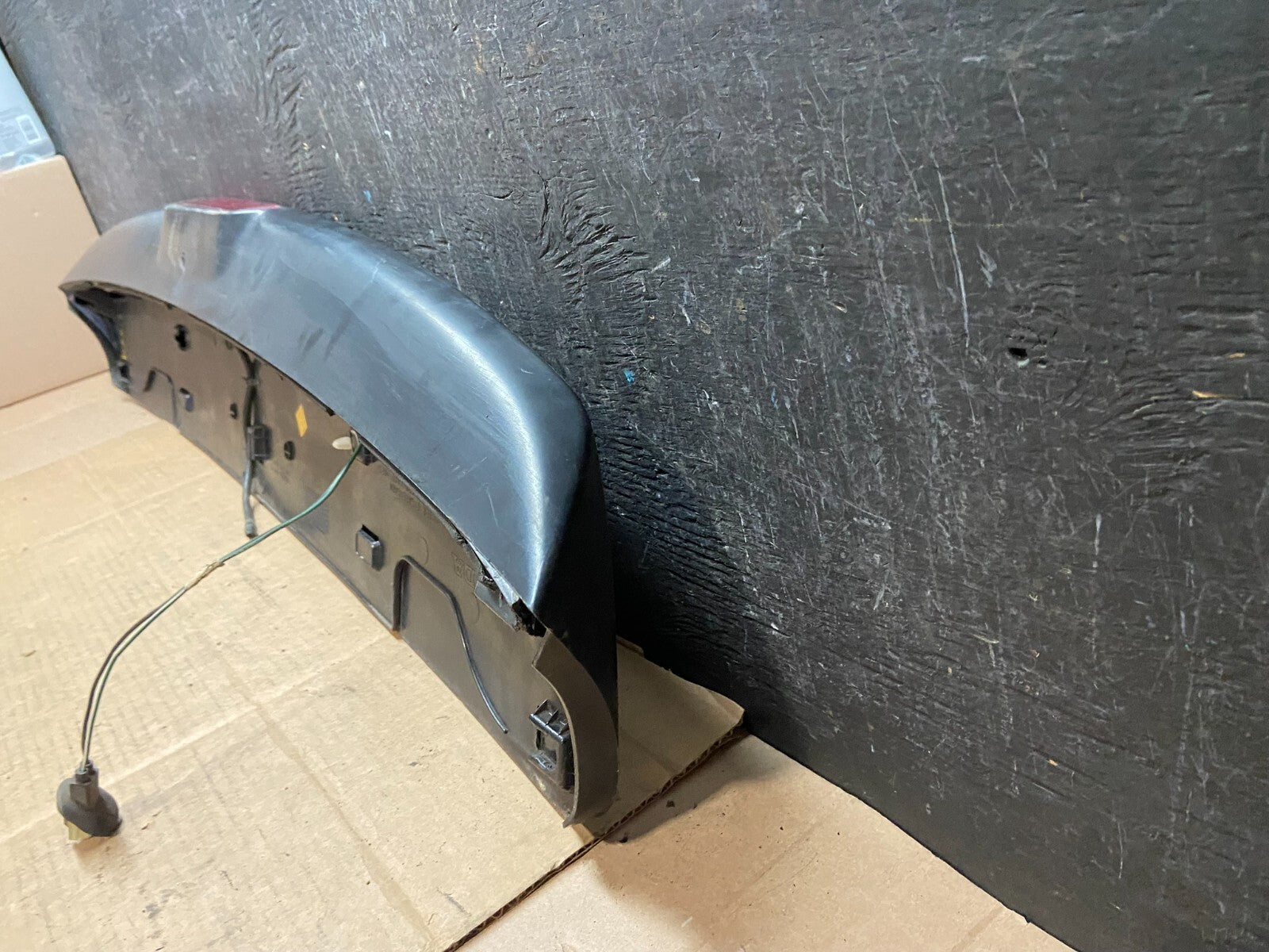 2005 2006 2007 Honda Odyssey Rear Trunk Spoiler Gate Oem I2852 DG8