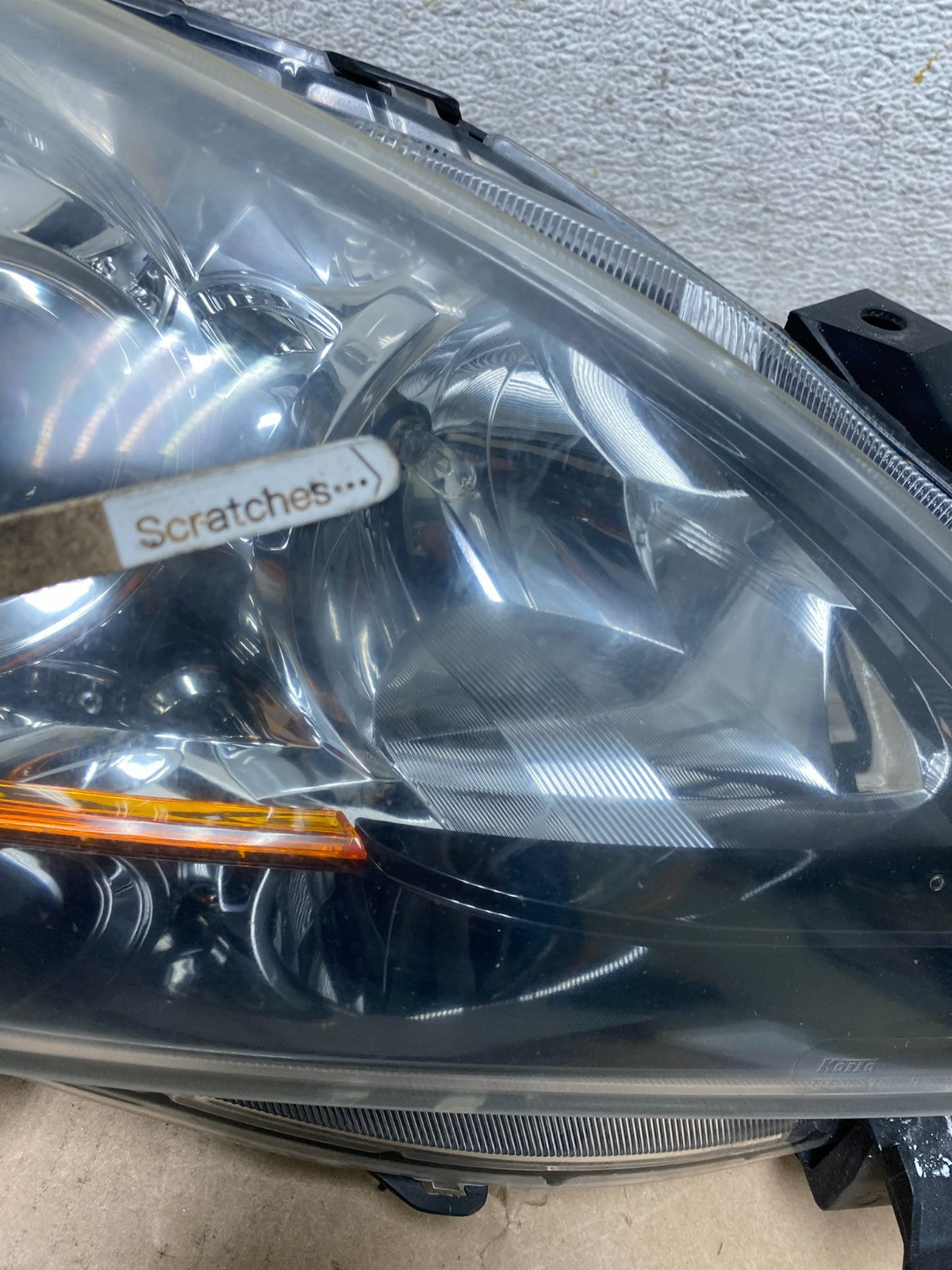 2010 - 2013 Mazda 3 Halogen Right Passenger Rh Side Headlight AG6702 DW3