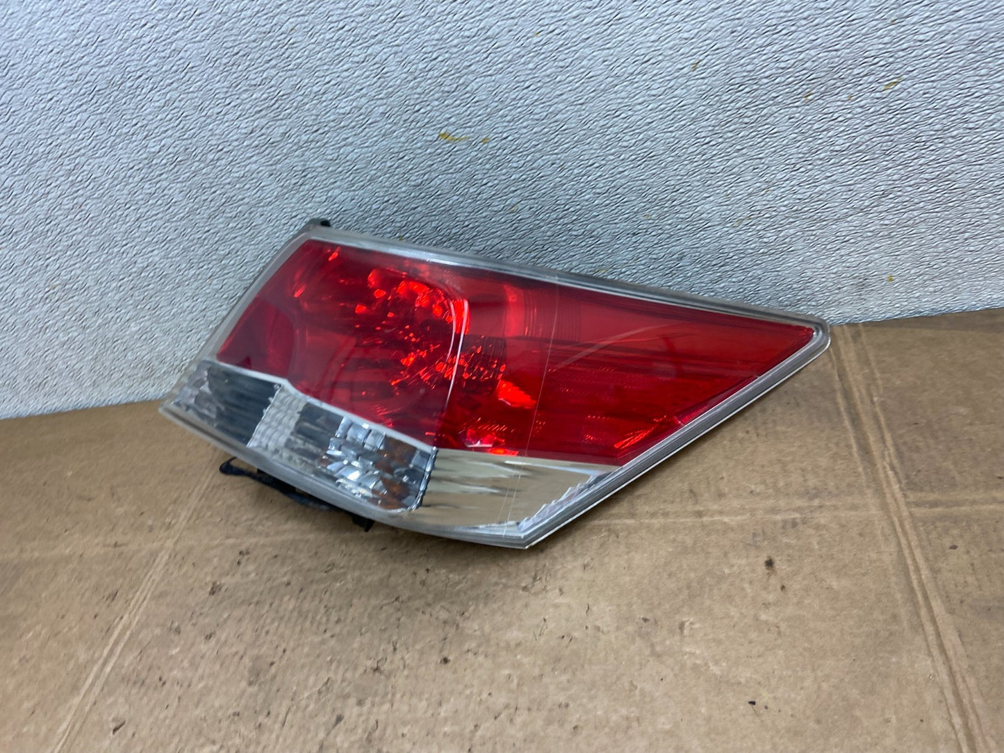 2008 to 2012 Honda Accord Sedan Tail light Right Passenger RH Side Y5894 DG1