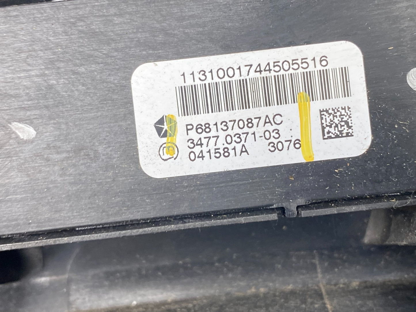 2013 to 2019 Dodge Ram 1500 2500 Climate Control Panel Display Z72636
