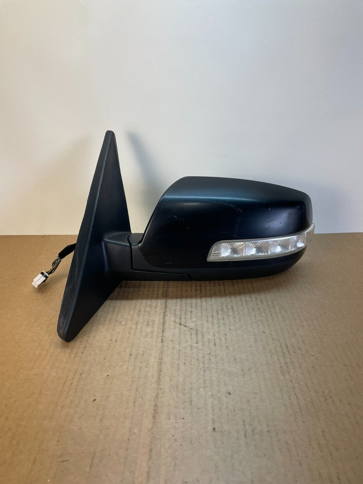 2011 - 2015 Kia Sorento Left Driver Lh Side Door Mirror Turn Signal AF54960