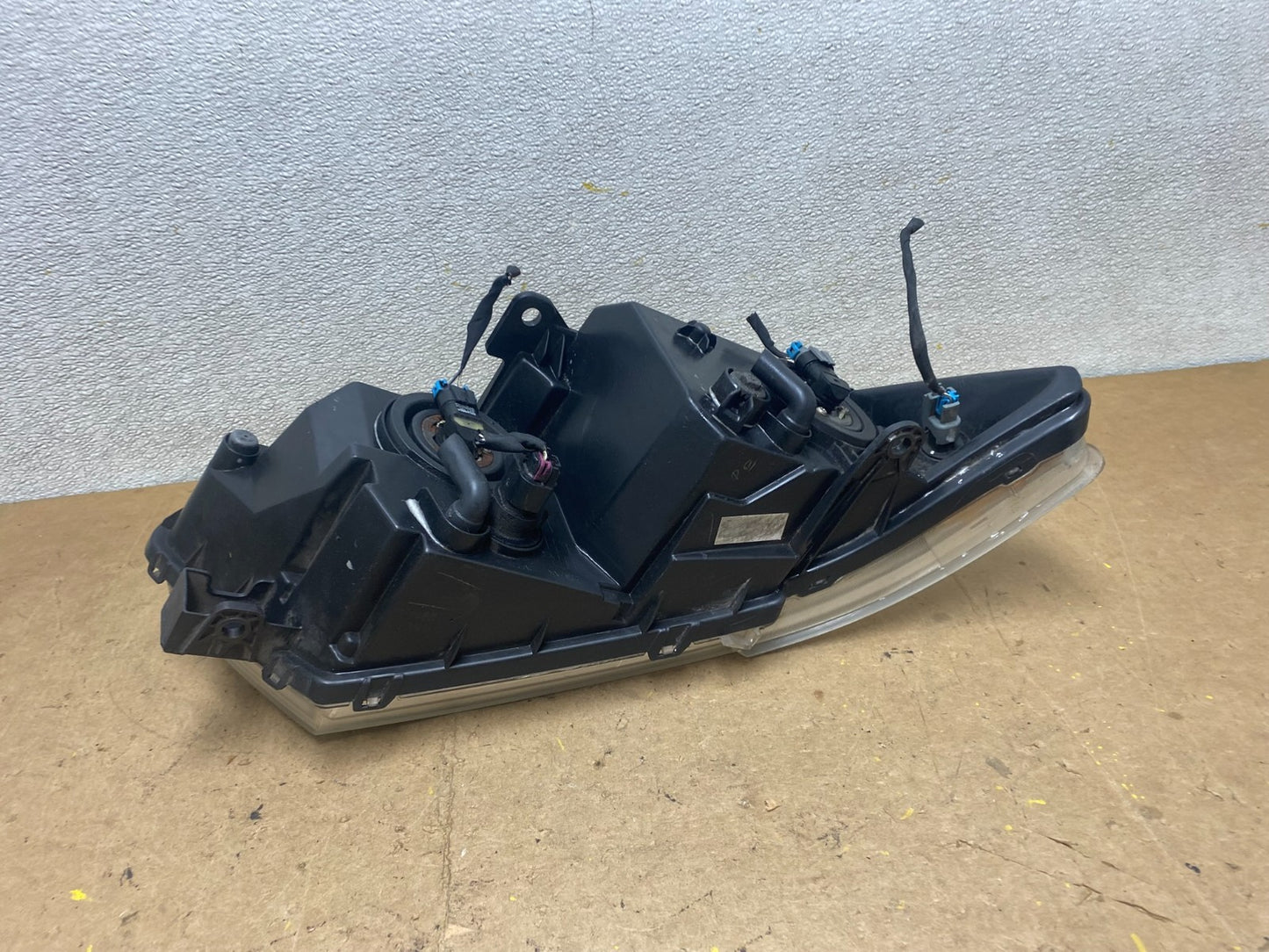 2009 to 2017 Dodge Journey Headlight Left Driver Lh Side Halogen X7462 GD5