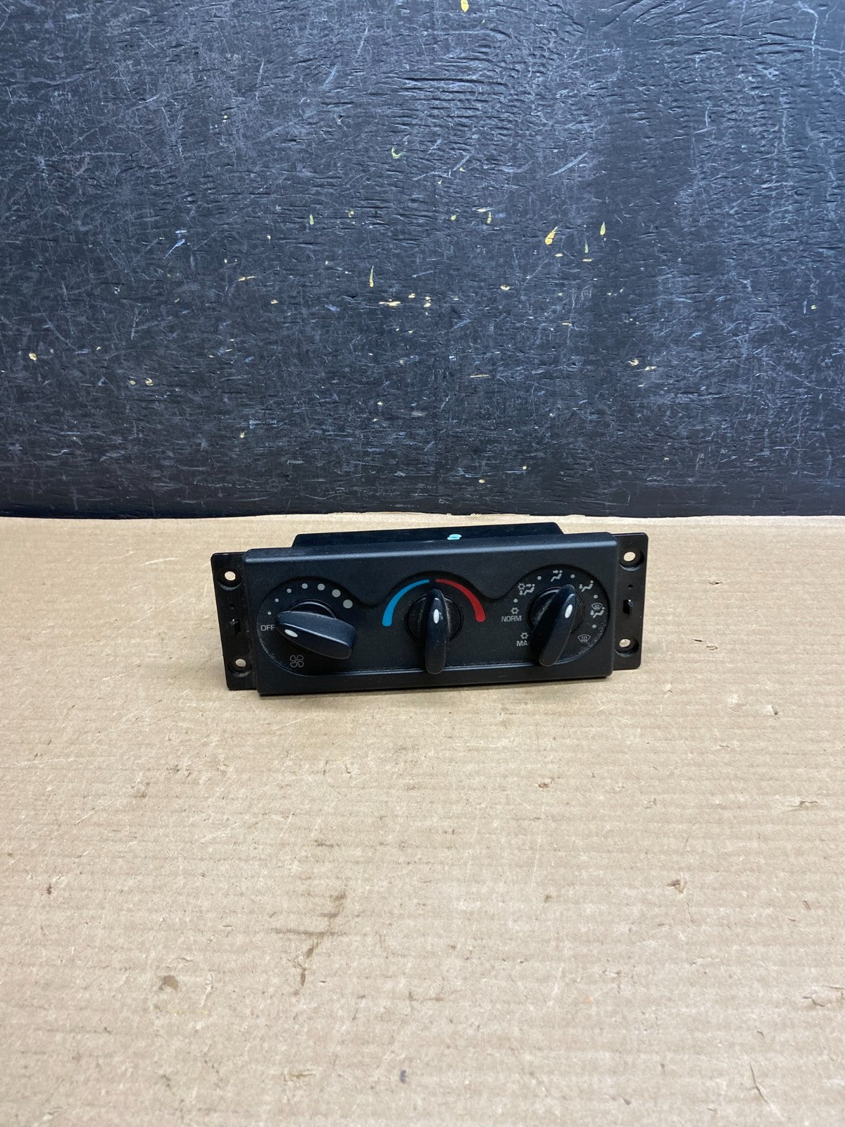 2008-2012 International WorkStar 7300 Climate Control Heater Panel AH3549 DG0