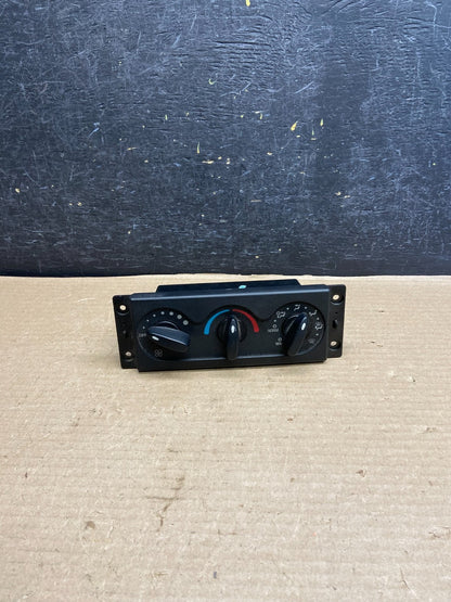 2008-2012 International WorkStar 7300 Climate Control Heater Panel AH3549 DG0