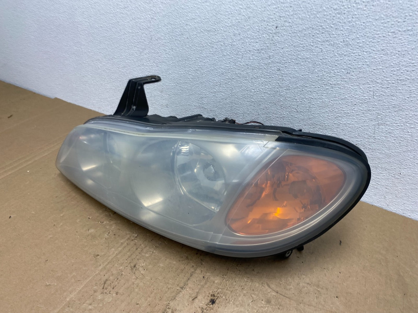 2000 to 2001 Infiniti I30 Left Driver LH Side Headlight Xenon AC5865 DW1