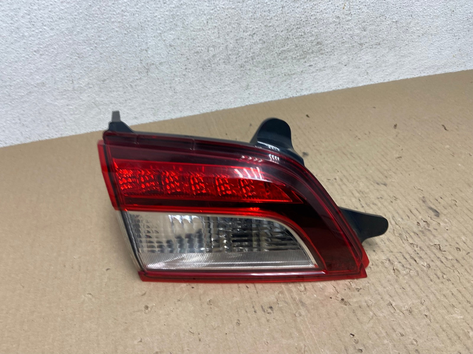 2015 - 2019 Subaru Outback Left Driver LH Inner Tail Light AE7044 LK0