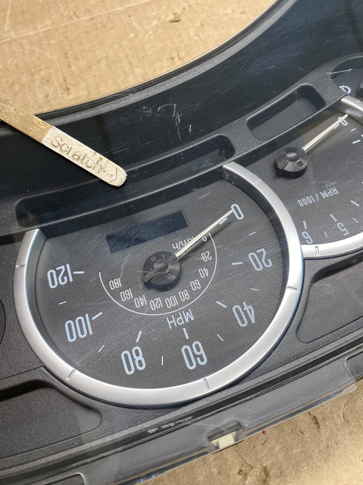 2003 to 2006 Cadillac Escalade Instrument Speedometer Cluster Gauge AC6390 DG3