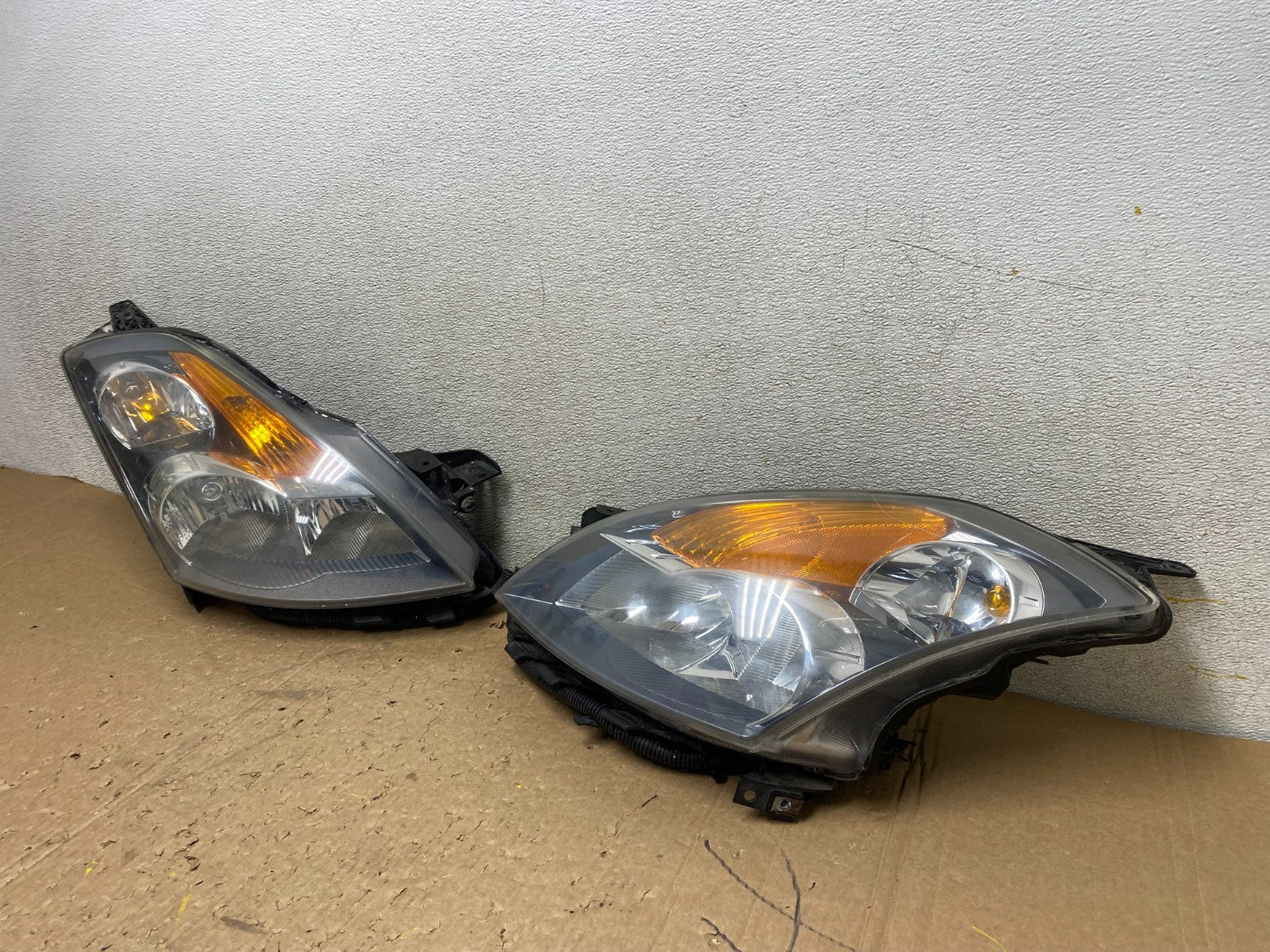 Sedan 2007 2008 2009 Nissan Altima Left+Right Set Headlights V0329 DW1