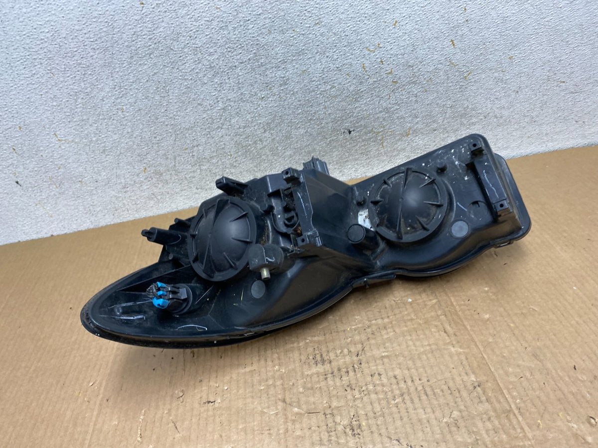 2005 - 2008 Buick Lacrosse Allure Right Passenger RH Headlight Halogen AI6629 DW5
