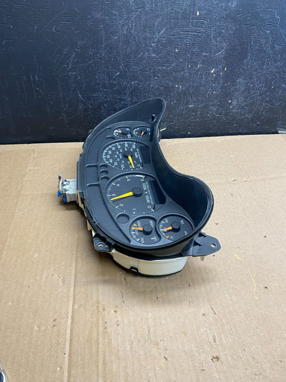 1999 2004 Chevrolet S10 Blazer Cluster Gauge Speedometer AD2135 DG1