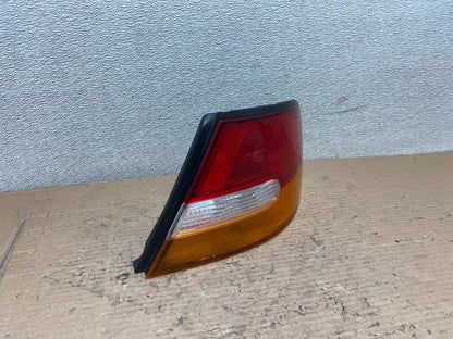 1998 1999 Nissan Altima Right Passenger RH Side Tail Light Oem AA9672 LK2