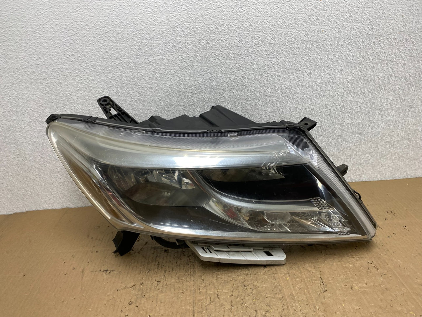 2013 to 2016 Nissan Pathfinder Right Passenger RH Side Headlight DEPO AB9918 DW0