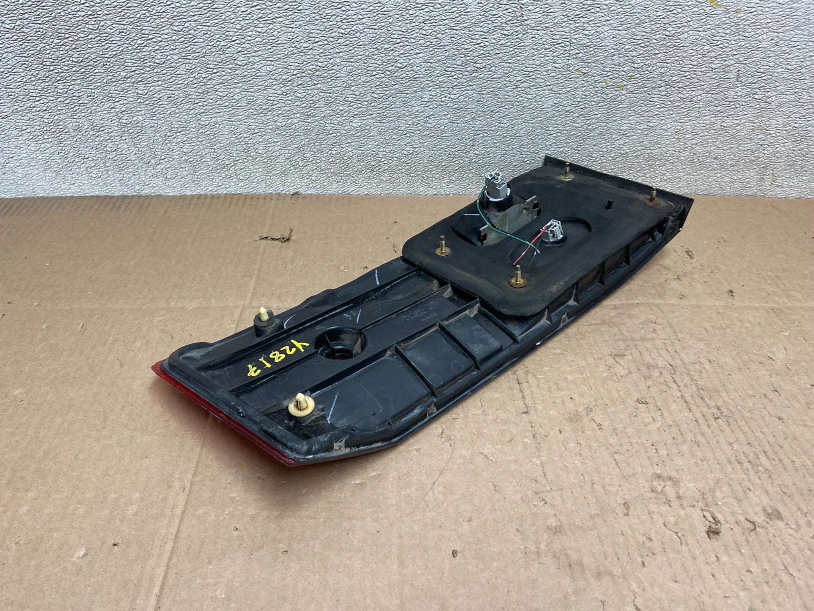 1999 2000 2001 Honda Odyssey Right Passenger RH Tail Light Inner OEM Y2817 DW6