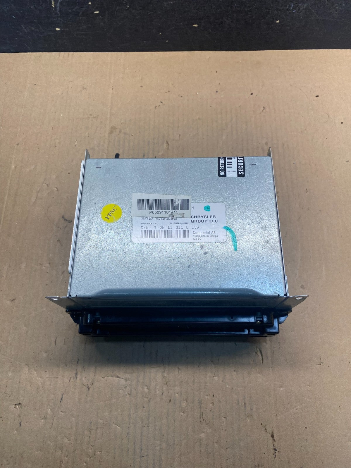 2011 - 2013 Dodge Journey Radio Info Media CD Player Unit AE7728 DW3