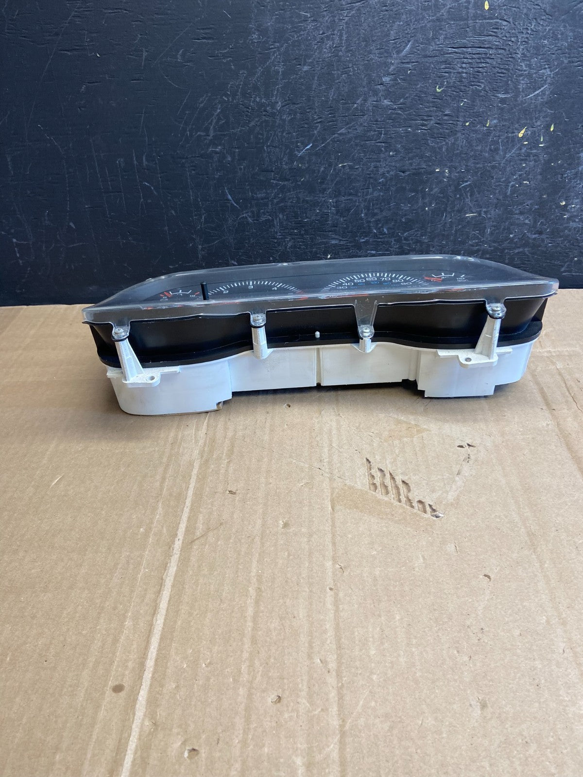 2000-2001 Dodge Ram 1500 Instrument Speedometer Gauge Cluster AD7068 DG4