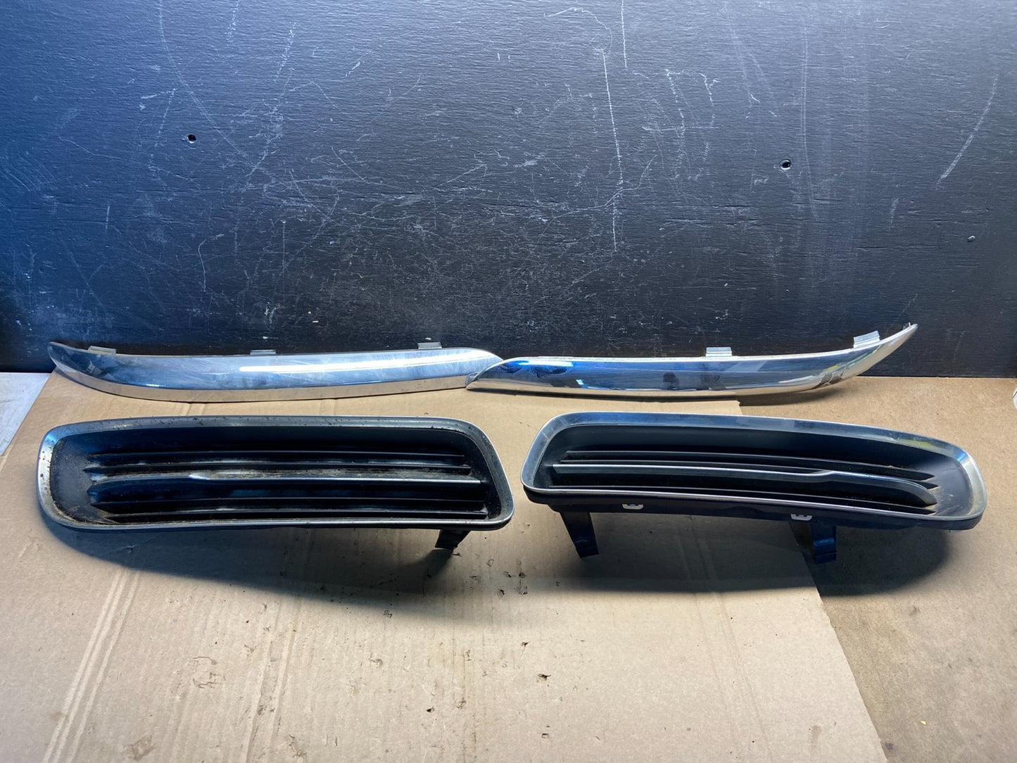 2011 to 2014 Chrysler 300 Front Fog Light Bezel Cover Trims AE23320