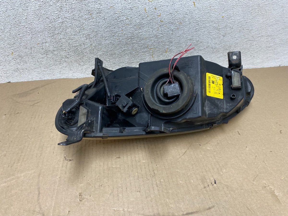 2001 - 2003 Honda Civic Coupe Headlight Halogen Right Passenger Rh AH6725 DW4