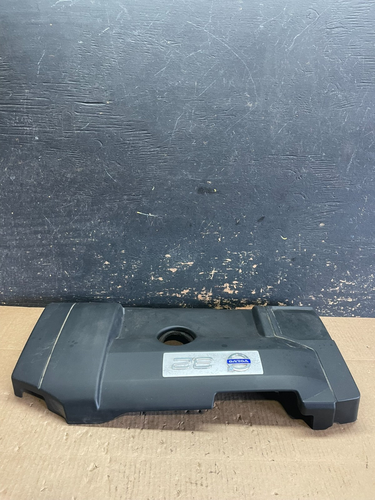 2007 to 2014 Volvo XC90 OEM 3.2L Upper Top Engine Motor Dust Cover Oem aa6132 DG4