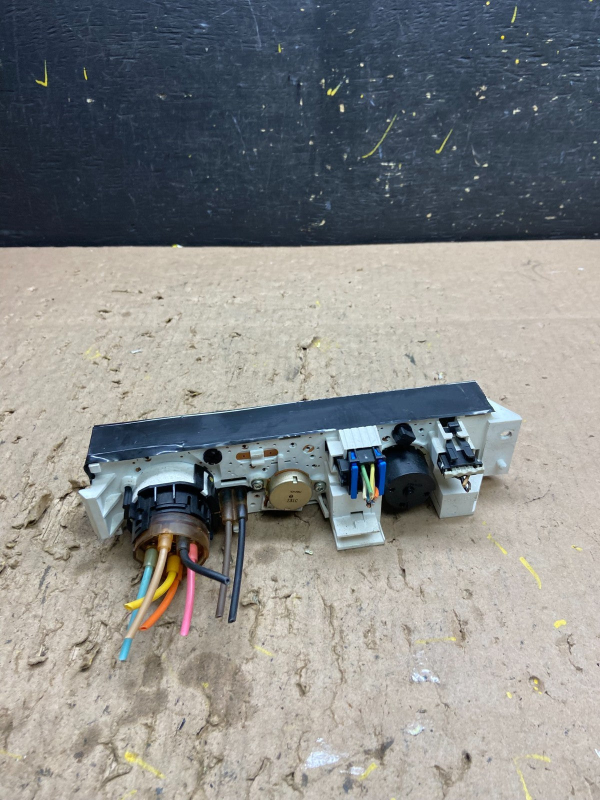 2001 - 2007 GMC Chevrolet Astro Express Climate Control A/C T8669 DG3
